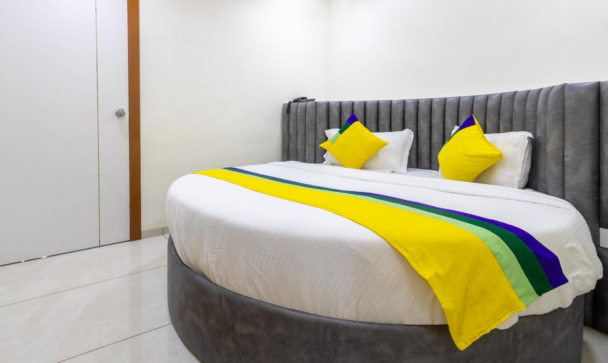 Itsy Hotels Signature, Nehru Nagar Ahmedabad Exterior photo